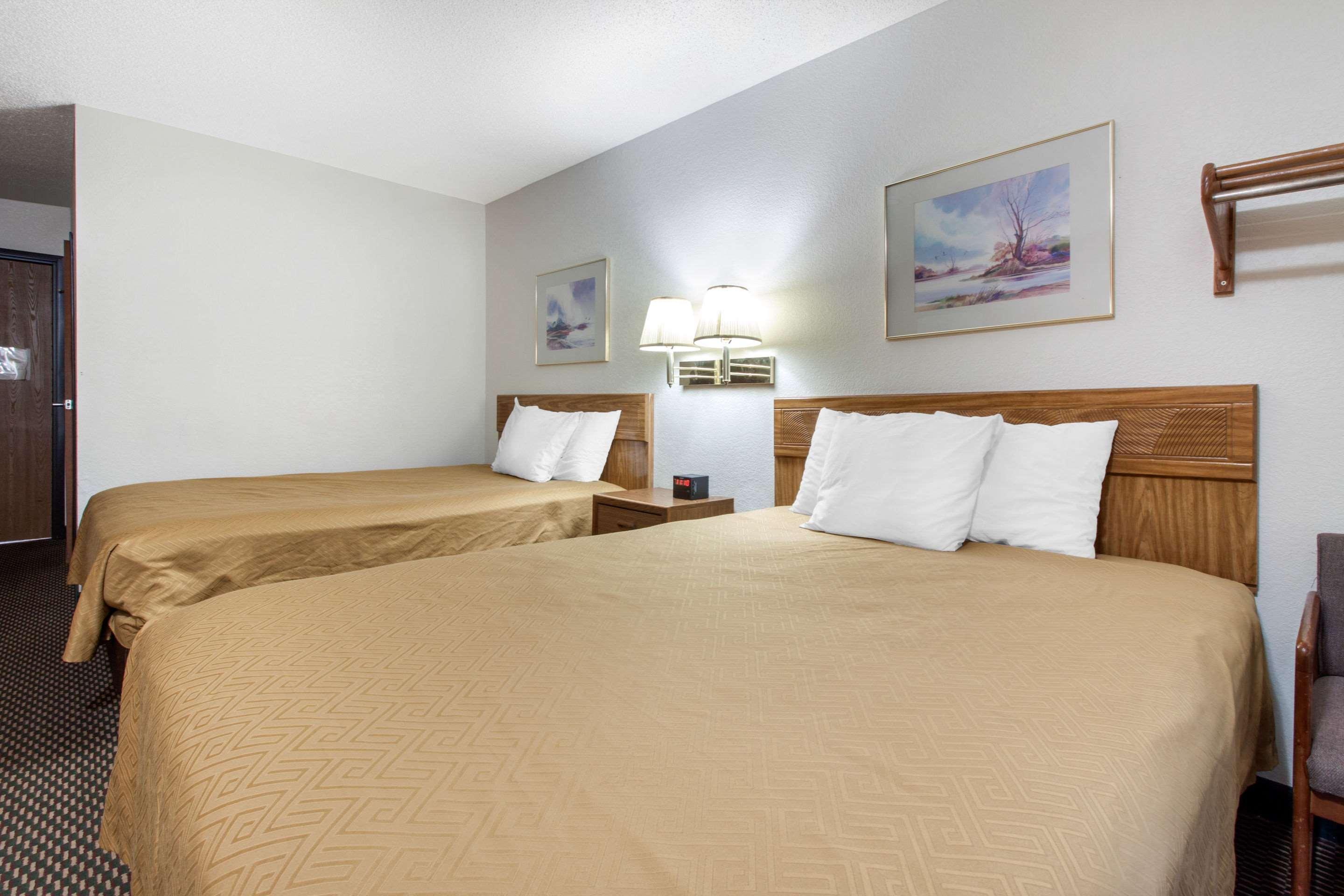 Econo Lodge Oacoma Extérieur photo