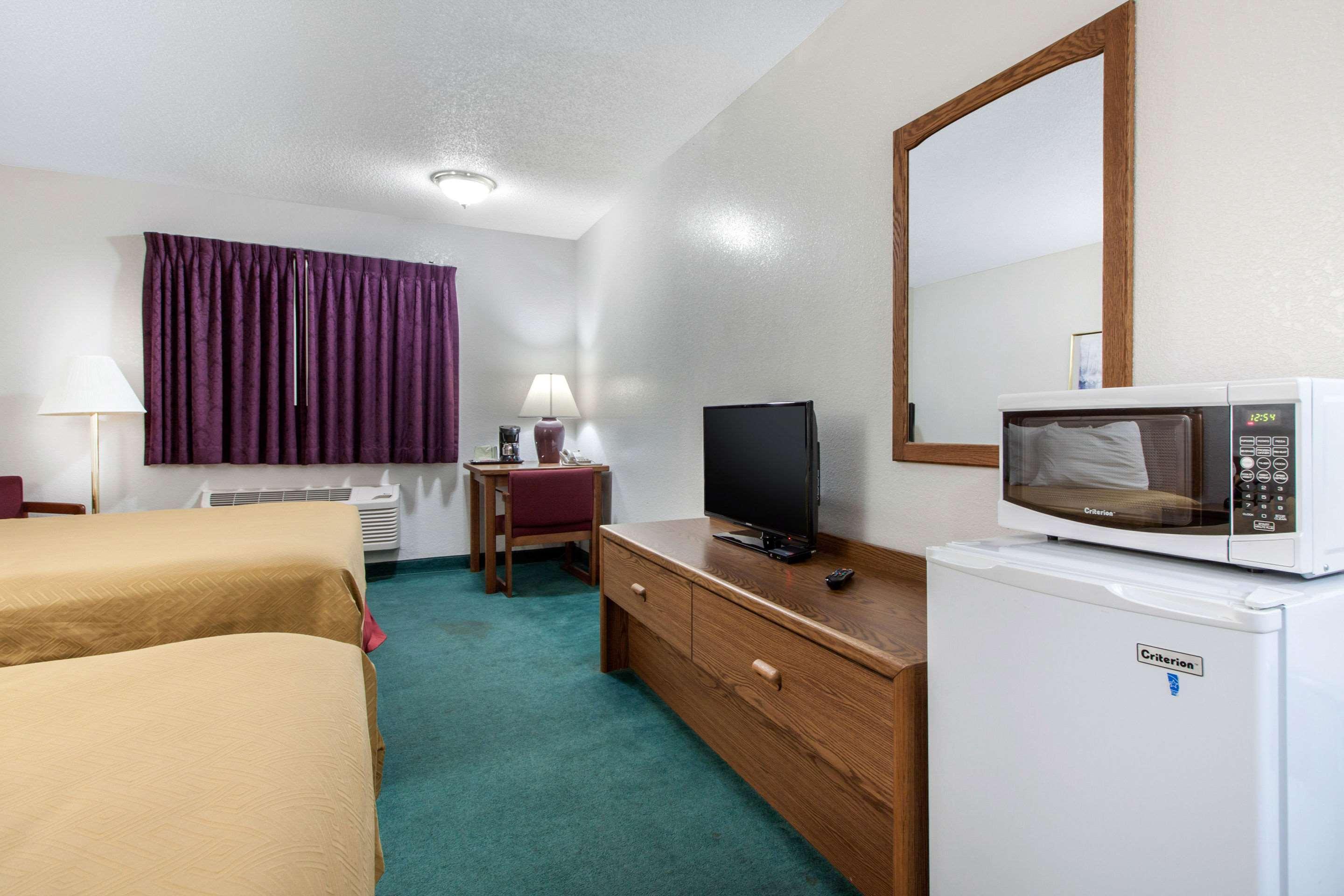 Econo Lodge Oacoma Extérieur photo