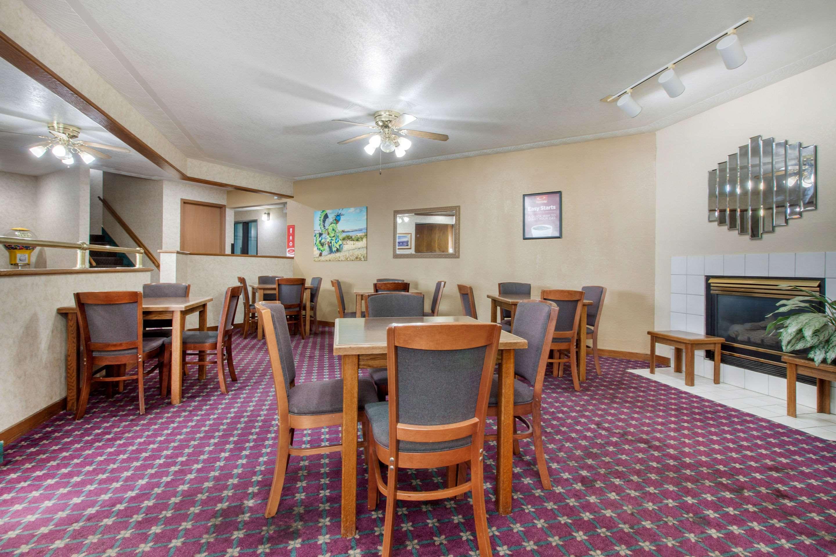 Econo Lodge Oacoma Extérieur photo