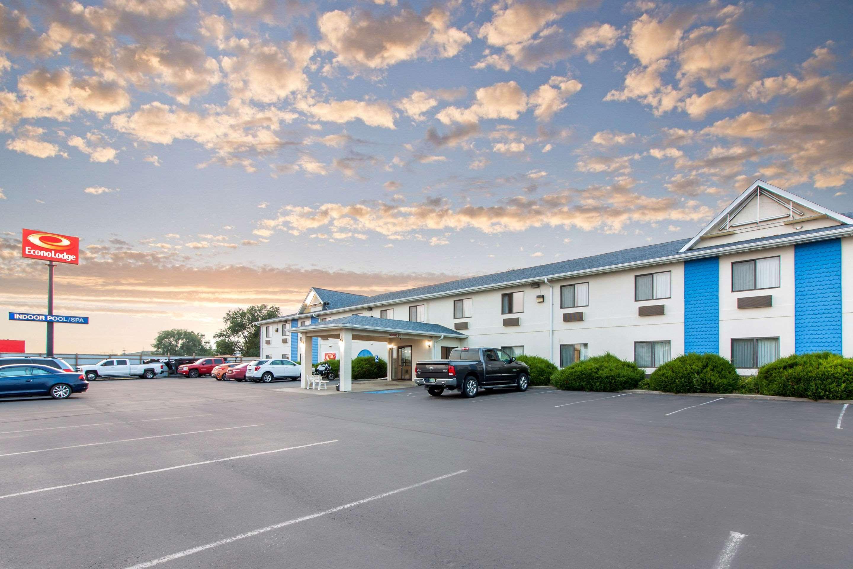 Econo Lodge Oacoma Extérieur photo