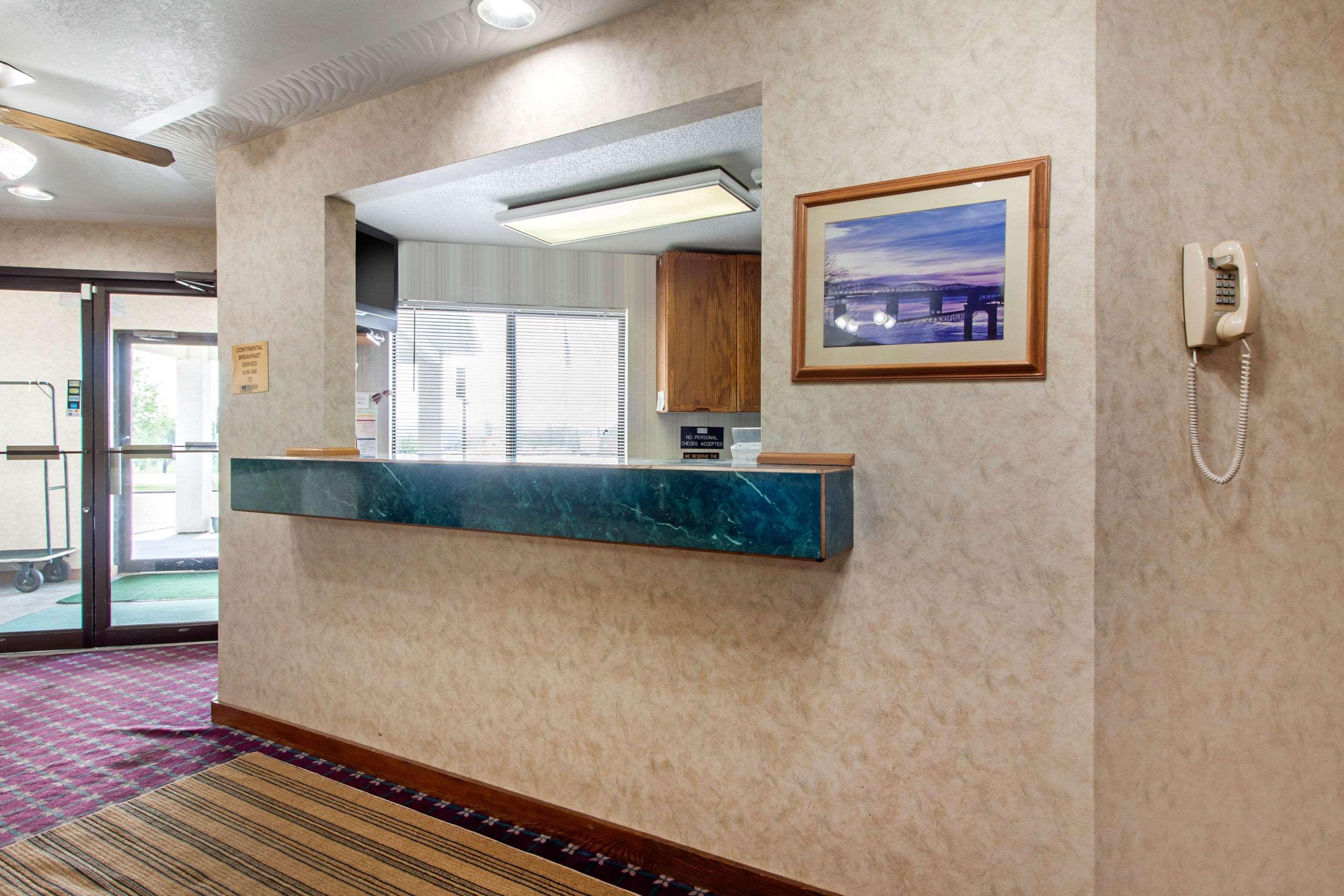 Econo Lodge Oacoma Extérieur photo