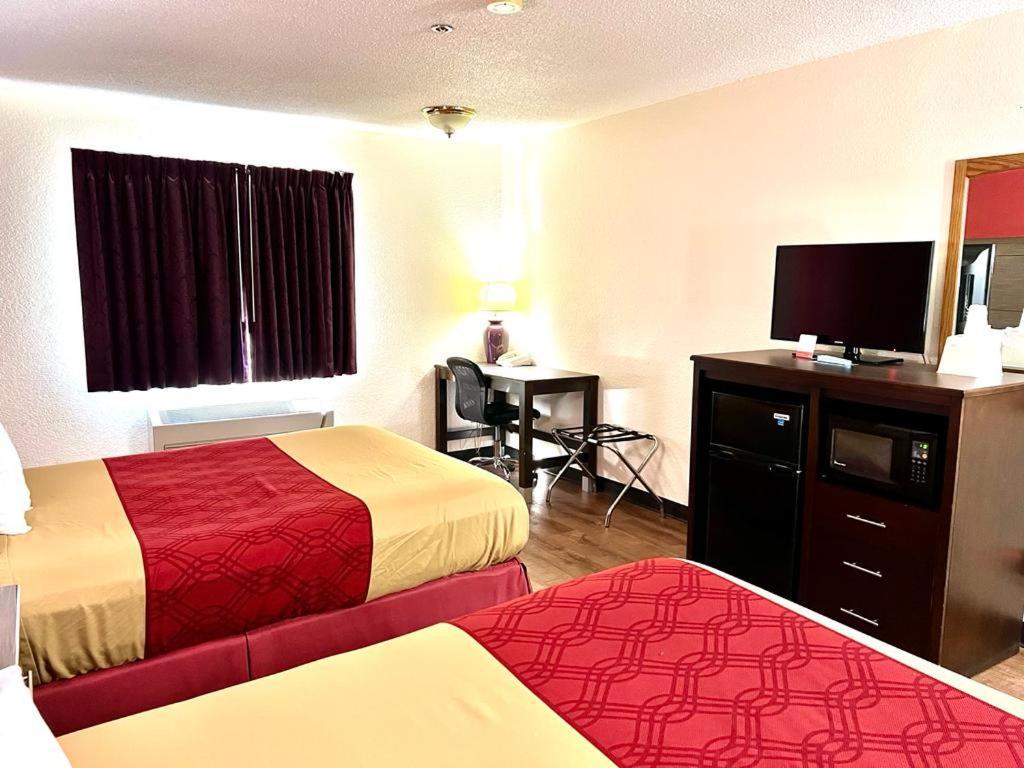 Econo Lodge Oacoma Extérieur photo