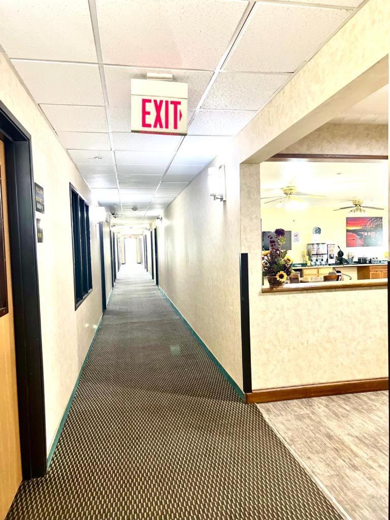 Econo Lodge Oacoma Extérieur photo