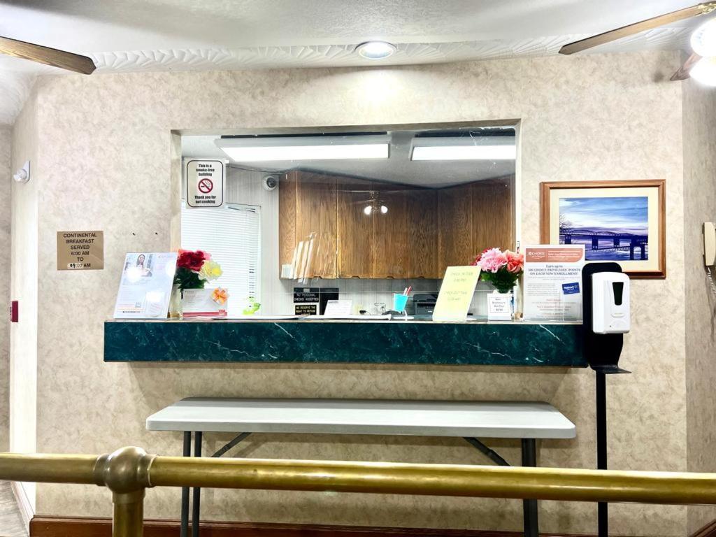 Econo Lodge Oacoma Extérieur photo